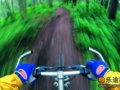 组图：10℃骑行 重温两轮时光