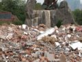 花巨资修建的人造“三峡集锦”开始拆除