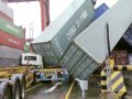 台风派比安酿多宗意外 吹塌18货柜砸2车