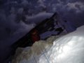 英登山者计划今年一次往返登顶珠峰[图]