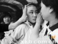 老师地震时4次冲进教室救出52名学生(图)