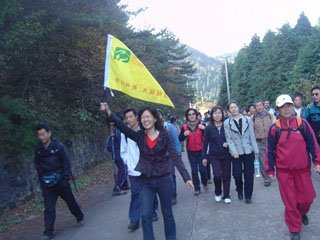 上霄锋下莲花台---11.15仰天坪上霄锋莲花台石门涧之行