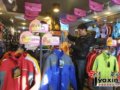 不下雪也不降温 乌鲁木齐滑雪用品生意萧条