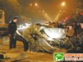 实习交警越线超车致5车相撞7人受伤