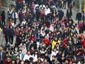（1）广东汕头五千人登山比赛庆“三八”
