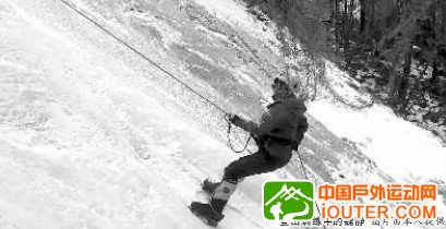 彭山41岁业余登山女欲登珠峰 不差体力就缺钱