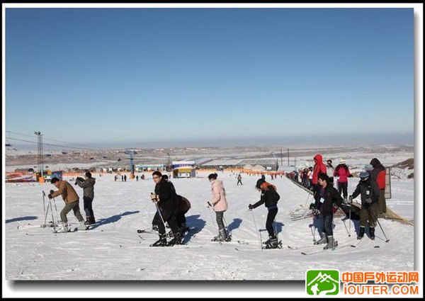 乌鲁木齐滑雪_乌鲁木齐照片_蚂蜂窝图片相册_3482907.jpg