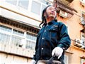 天津“暴走哥”走过半世纪 一年穿坏20双鞋(图)