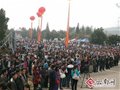 8名“登山王”领走万元大奖 珠江源登山越野挑战赛落幕(组图)