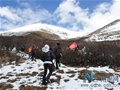 大学生村官徒步征服海拔4470米大雪山