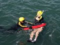 港一老汉钓鱼钓到浮尸
