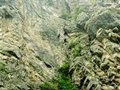 300名发烧友挑战链子崖 农民兄弟献唱助兴