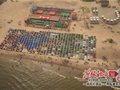 秦皇岛海滩“世界最大帐篷拼图”创吉尼斯纪录