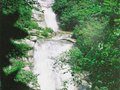 鞍山男子为拍和瀑布“亲密接触”的照片遭瀑布“吞噬”