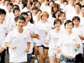 佛山万人长跑“火热”进行 200余警力保平安