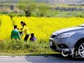 旅游旺季，西部自驾遭遇“路难行”