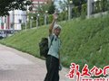 “世界徒步走第一人”来到江城