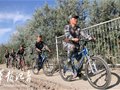 新疆军区边防连队配发山地自行车 用于辅助巡逻(图文)