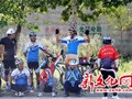 万里骑行进广东 途中扎胎寻常事快手修车两分钟
