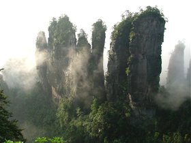 徒步穿越海南五指山