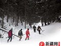 11名驴友夜困庙尔沟18小时获救(组图)