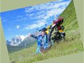 老傅骑车上珠峰：边旅游边帮住寻找失踪儿童