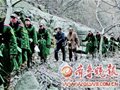 300人搜救失踪女驴友未果 找到失踪地(图)