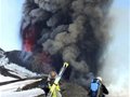 意大利西西里岛火山喷发吸引滑雪者探险