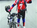 贵州有４位老大爷骑着自行车直奔西藏拉萨