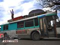 法国夫妇一家六口自驾游至新疆