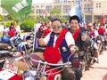 志愿者负重七八十斤徒步10天宣传世博园