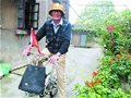 82岁“老顽童”的拉风生活 20年骑游十几万公里