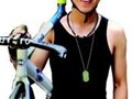 骑友爱上死飞称骑行绝不“回链”