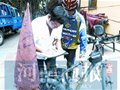 21岁男子自北京骑行至广西为母亲收集生日祝福
