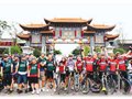 数百“骑士”相约骑车游云南