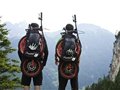 荷公司推出背包山地车 登山者可享飞速下山快感