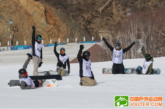 热雪燃动 助力冬奥”我们一路向前——2016-2017探路者超级雪滑雪大奖赛·河北万龙站